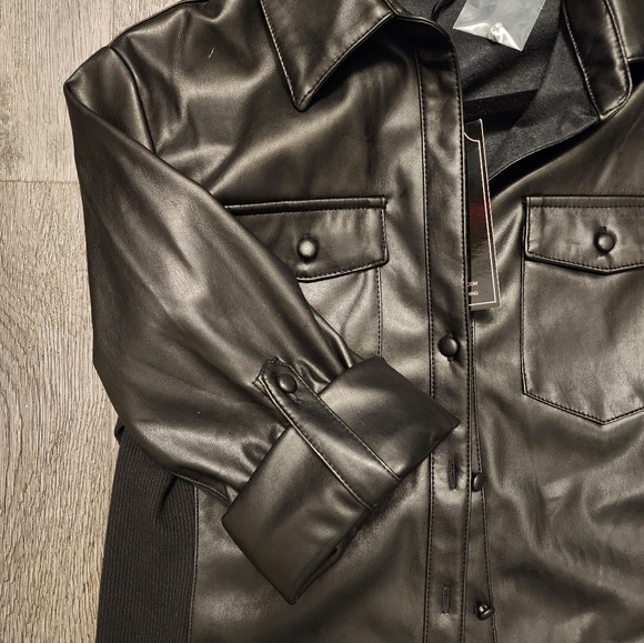 CI Sonno black faux leather button up top. - Picture 6 of 6